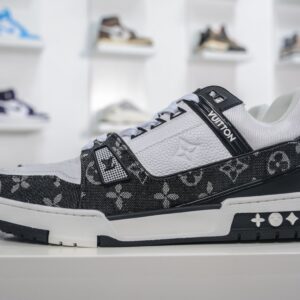 Brand new LV Louis Vuitton Trainer Black and white denim