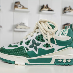 Louis Vuitton Trainer Skate Round-Toe Lace-Up Sneaker Low-Top Fashion Board Shoe. Upgraded sturdy drawer gift box and packaging instructions. Dustproof bag included