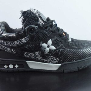 Diamond-embellished Louis Vuitton / Louis Vuitton LV Trainer sneakers, new model, latest color scheme, L-brand, basketball-style athletic shoes