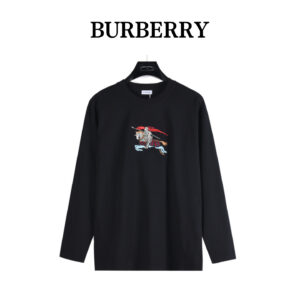 Burberry embroidered war horse long sleeve in color