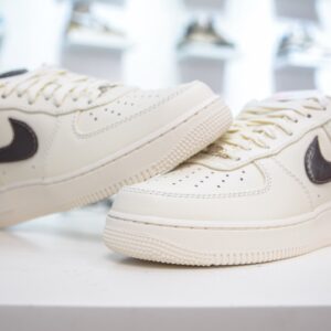 NK Air Force 1 '07 Low Air Force Cream Brown