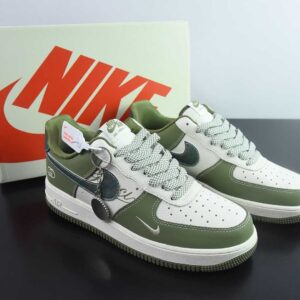 Nike Air Force 1 AF1 low-top sneakers in white and green with Gucci print