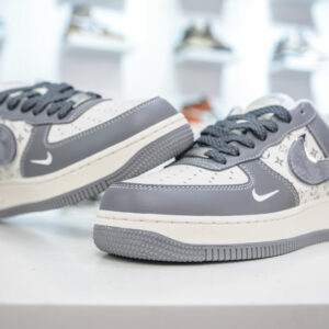 Nike Air Force 1 Low 07 x Stussy Stussy collaboration - White and Grey