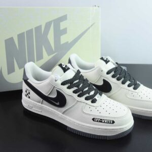 NK Air Force 1´07 Low; Grey and black; Mocha and black; Low-top casual plimsoll shoes
