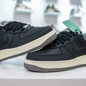 Nike Air Force 1 Low 07 black ash