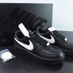 MFS99981039 AMBUSH x NK Air Force 1 Low; black and white low-top sports shoes with a hook as a symbol of collaboration