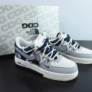 OAM71270746 Nk SB Dunk Low Stussy Graffiti Grey Swoosh