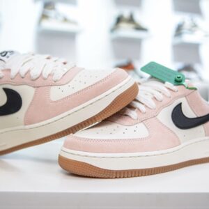 Nike Air Force 1 Low 07; light gray; pink; black