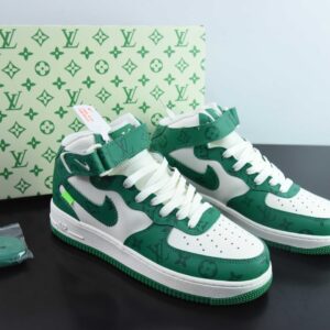 Nk Air Force 1'07 Mid; olive green Air Force One mid-top casual sneakers