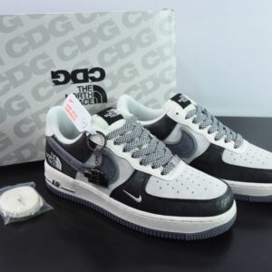 Nk Air Force 1'07 Low; North Face Collaboration - Black Jacket; Low-Top Casual Sneakers