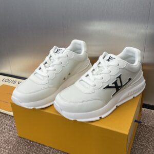 Louis Vuitto* 2025 Spring-Summer Couture Collection: New Collection of Jelly-colored Straps, Casual Sporty Prints, Perforated Men’s Running Shoes with LV Letter Logo, Pointed Toe, Thick Sole, Multi-colored Dad Shoes. Material: upper made of imported calf leather/imported lamb suede + eco-friendly breathable mesh lining + original molded TPU composite outsole. Height: 5 cm