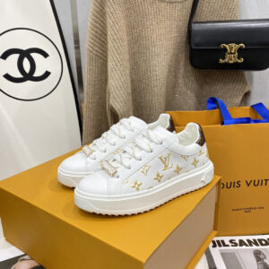 Top-tier version of the Louis Vuitton LV Classic White Shoes. Time Out Dotty Sneakers – Embody the ideas of artists through dotty prints on your feet.