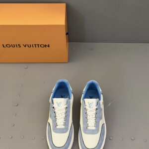 💰Lv* from the Donkey Clan.▫️L 🆕New men’s high-end casual sport shoes featuring imported top-grain leather, printed with the brand Lougou, original ultra-light TPU outsole, durable and comfortable, with Monogram Lougou accents on the rubber outsole, breathable mesh lining, and a versatile, classic design!