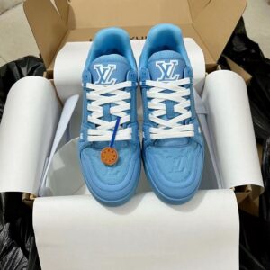 Top-tier purchasing version from Dongguan, Iceland Blue. Trainer “Couple’s Exclusive Collection Casual Sport Basketball Shoes”.  Looks stunning. The shoes look amazing when worn. Each color is incredibly beautiful! A must-have item for fashion enthusiasts.🛍